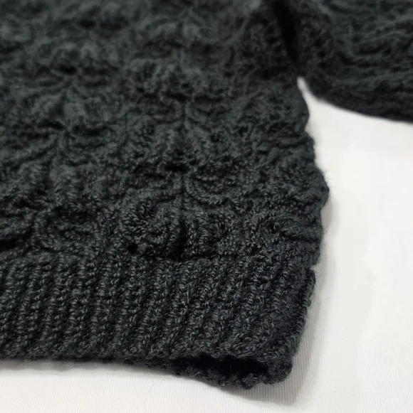 Hand Knit Sweater - Picture 4 of 5